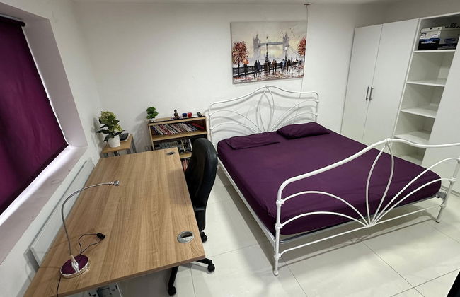 Separate One Bedroom Large Apartment in Slough - Foto 5