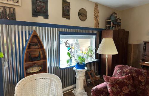 6 bedrooms! Family friendly! Spacious! PNW Rustic! - Photo 1