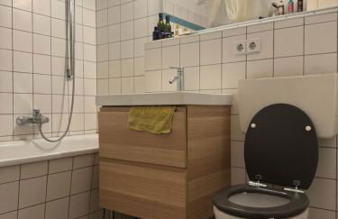 Simple Room Berlin Mitte Artist and LGBTQ friendly - Foto 9