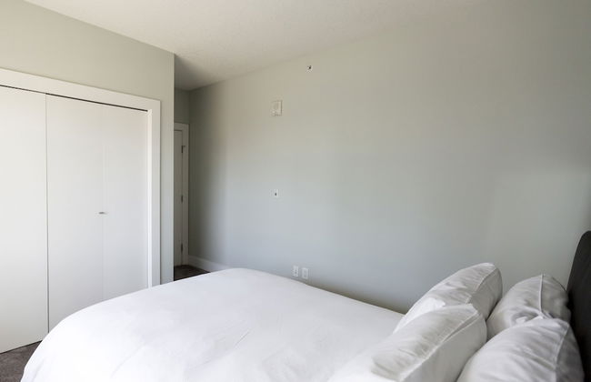 Icon 2 Apartments by Corporate Stays - Photo 7