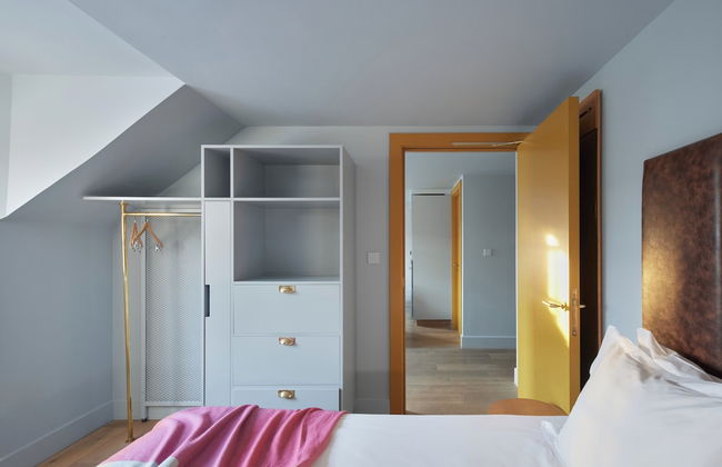 Eden Locke - Photo 26