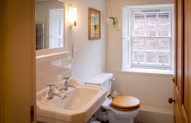 Kirk Wynd Cottage - Traditionally Charming - Foto 36