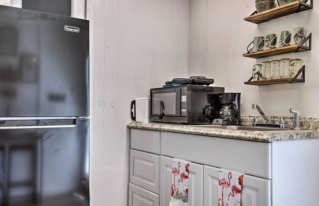 Flirty Flamingo' Studio: 1 Mi to Canyon Lake - Foto 7