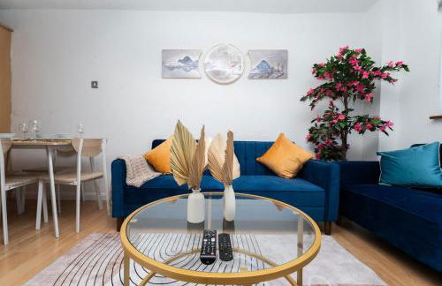 Homely Hornchurch - 5 Bed House - Foto 20