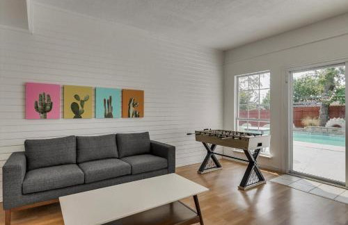 Luxurious 5 Bedroom Retreat with Pool - Foto 4