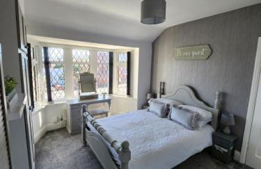 Delightful newly renovated 3-bed house with garden beach hut - Foto 25