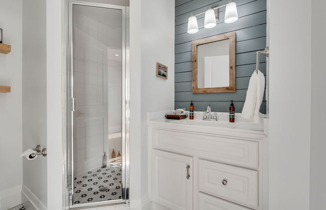 Lakefront Retreat - Foto 15