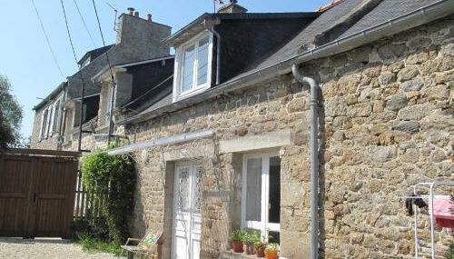 maison de pécheur typique presqu’île Saint Jacut Sur Mer - Photo 2