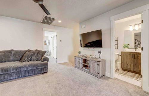 Modern Work/Relax - Private Hottub & Firepit - Foto 42