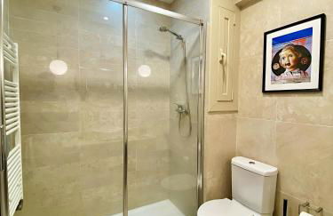 Abbott apartment - 1 min from the beach - 100m2 - sleeps 8 - Photo 8