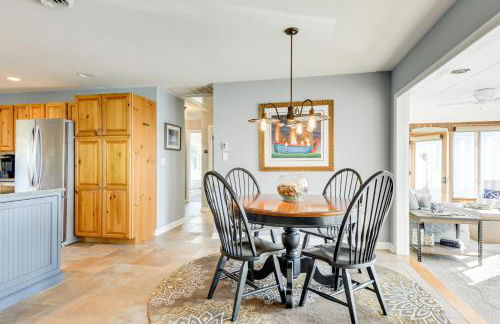 Pool and Stunning Water Views Kent Island Home! - Foto 10