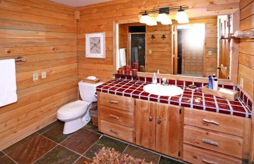 MOUNTAIN FAVORITE - ASPEN RIDGE, HOT TUB, FULL VIEW OF SKI SLOPES, WOOD BURNING FIREPLACES - Foto 17