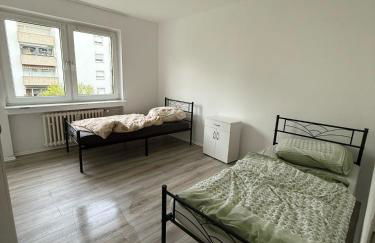 Monteurwohnung bei Köln,Düsseldorf WLAN, Parkplatz, Küche, Handtücher - Foto 10