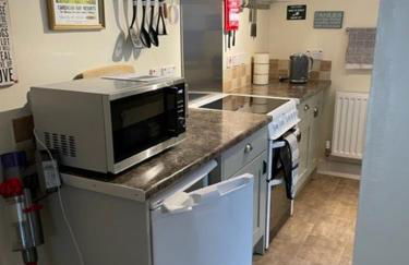 Bryn Goleu, Mersey Street, Borth-y-Gest - Photo 10