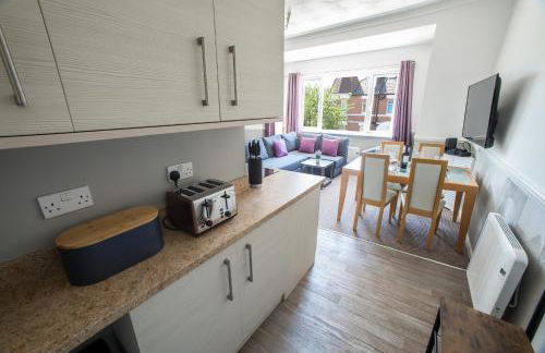 Sea Road Apartments - Photo 5