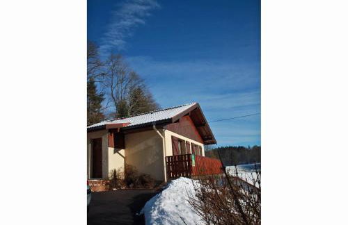 Chalet cosy en bordure de forêt avec wifi, terrasse et équipements complets à Rochesson - FR-1-589-235 - Foto 7