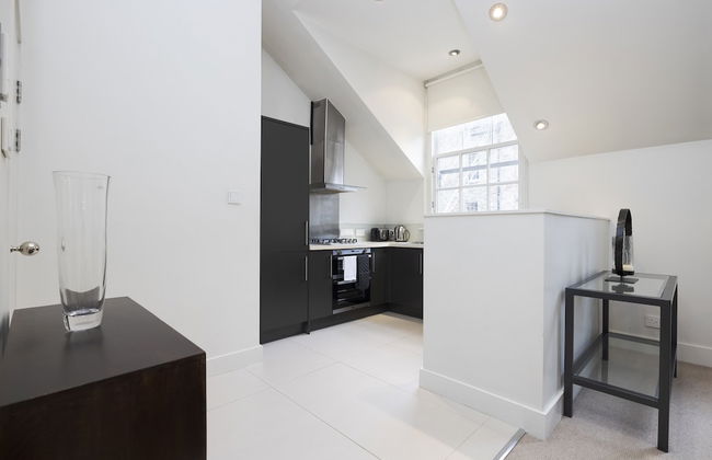 JOIVY Quiet Mews Apartment in New Town - Photo 20