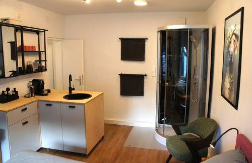 Ruhiges Apartment & Veranda mit guter Anbindung - Foto 3