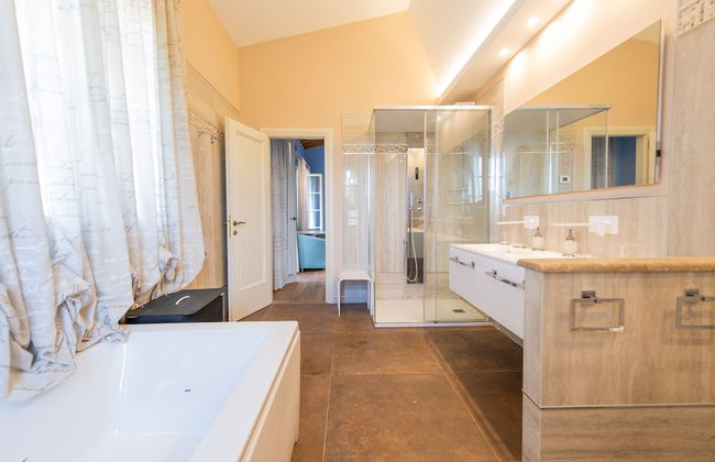 Tricolle Villa con Piscina - Foto 38