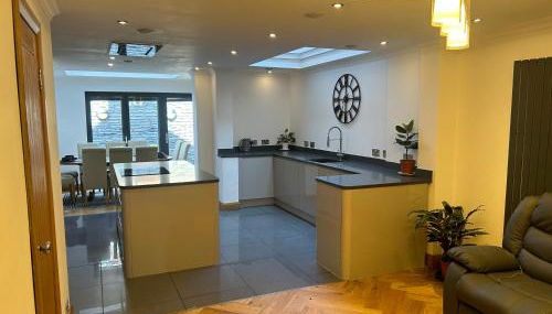 Entire Seaside Home 6 Private BedRooms Sleeps 10,4 Minute Walk To Station - Foto 1