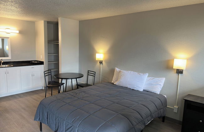 LTA Suites Brookside - Photo 14