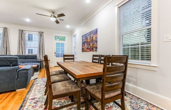 5BR with Pool - Great for Families - Near Everything - Foto 11