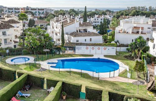Andalusian Elegance apartment in El Paraiso with 360 views over Sea and Mountains - Photo 16