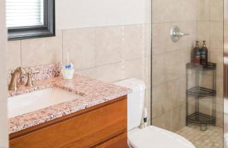 The Penthouse- Heart of OTR w/Rooftop Terrace - Foto 34