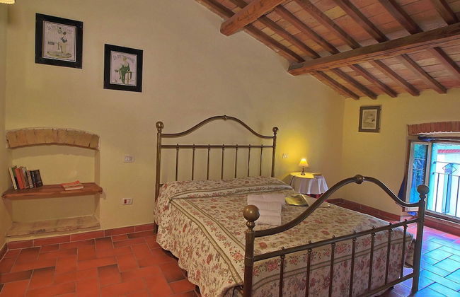 Attractive Apartment in old Farmhouse on the Estate With Pool - Foto 5