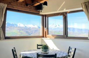 Iacobhouse, casa con giardino esclusivo e parcheggio privato con vista sul Gran Sasso - Photo 1