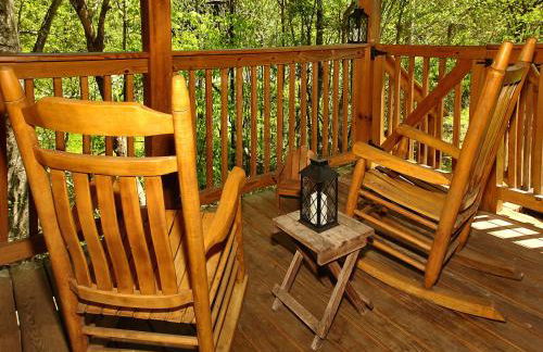 A Bit of Heaven - 2 Bedrooms, 2 Baths, Sleeps 8 Cabin by RedAwning - Photo 34