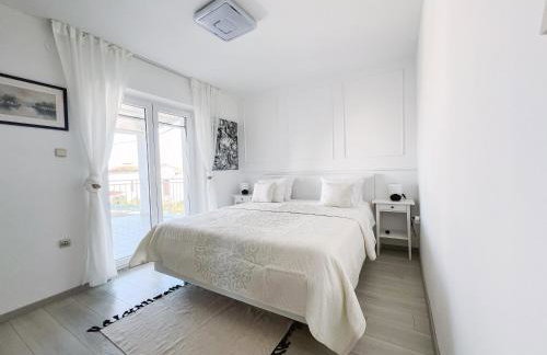 Modern apartment in the heart of Njivice - Foto 30