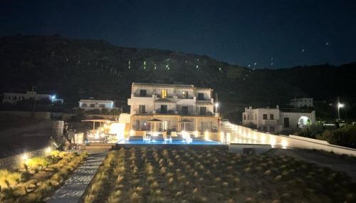 Latramys Suites - Photo 2