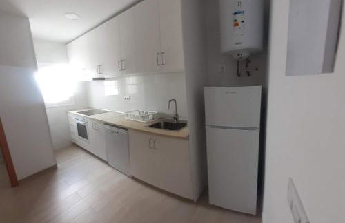 APARTAMENTOS sol y playa - Foto 1