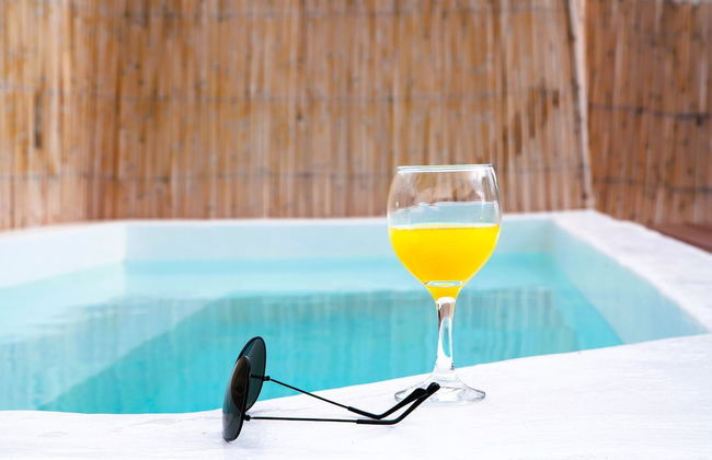 Santorini Luxury Suite w Rooftop Hottub Seaview - Foto 16