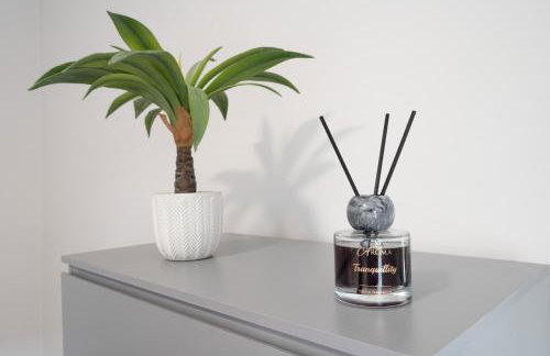 3 bedroom Cannock flat ideal for groups - Foto 8