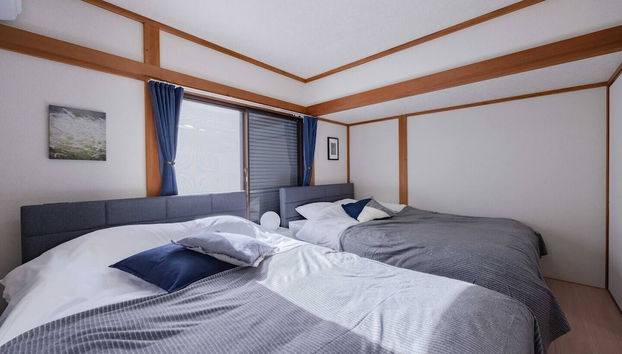 Mikazuki Akabane - Foto 2, Habitación