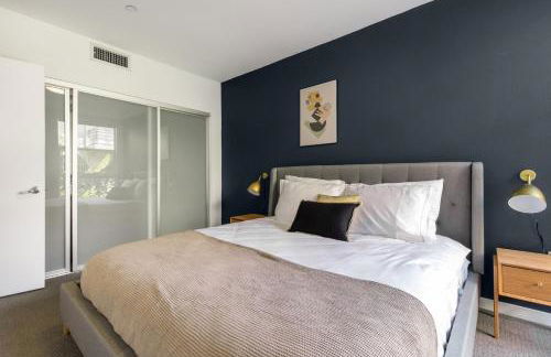 Blueground Beverly Grove rooftop nr Beverly Hills LAX-224 - Foto 9