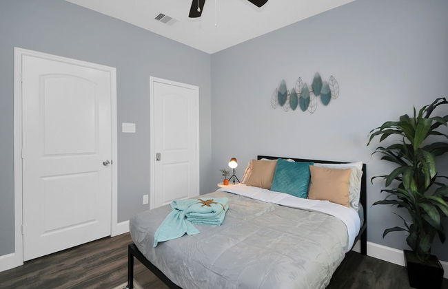 Cozy Retreat Near NRG Stadium, Free parking, Wi Fi - Foto 14