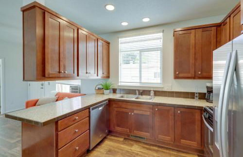 Oak View Home with Private Covered Patio! - Foto 10