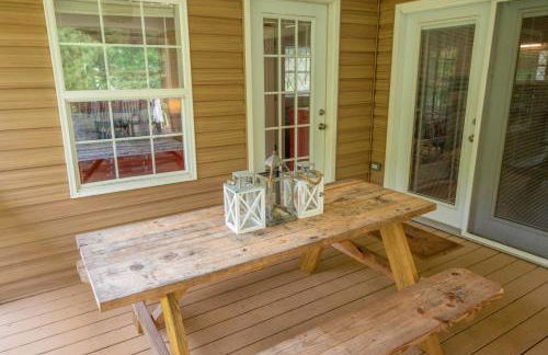 2Bd Riverfront with Expansive Outdoor Space, River Access, Fire Pit - Foto 30