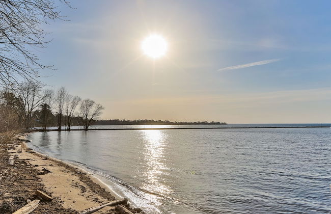 QuickStay Lake Simcoe Homestyle Cottage Private Beach - Foto 38