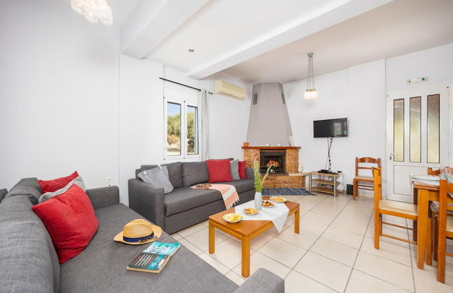 Villa Dimitris Large Private Pool Walk to Beach Sea Views A C Wifi Car Not Required Eco-frien - 1923 - Foto 33