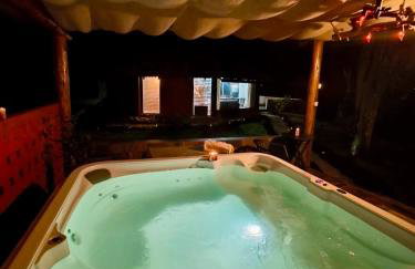 Chalé com Jacuzzi em Morretes - Photo 1
