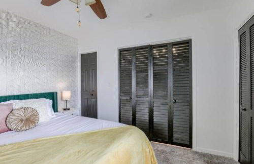 Beautiful - 4bd with Contemporary Interior - Foto 38