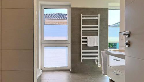 Haus Kiebitz 2 OG - Neubau-Apartment mit Infrarot-Sauna, Balkon & 600 m zum Strand - Foto 4