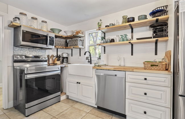 Charming Home in Heart of Downtown Pet Friendly! - Foto 7