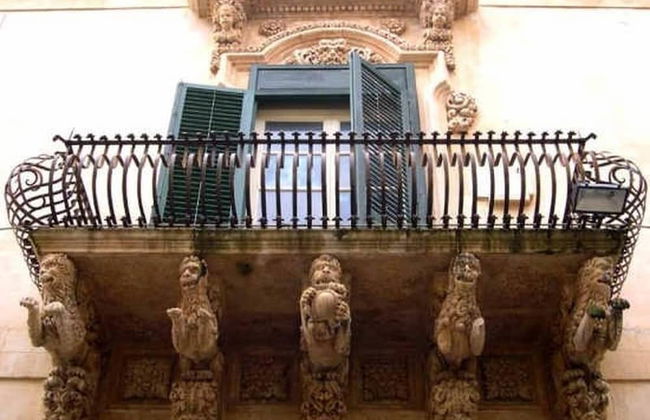 Authentic Sicilian Charm With Pool, Sea View, Parking & Wifi - Foto 73