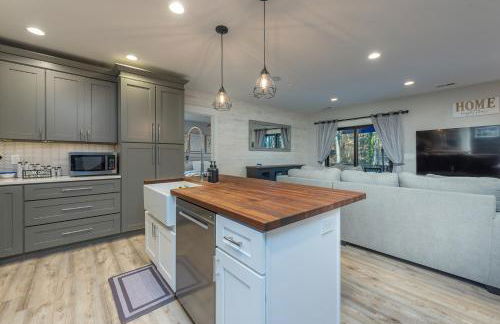 Spacious 4BR Mountain Retreat for 16 in Fairview - Foto 32