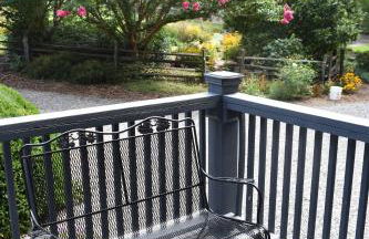 Restored1850s log cabin, with gazebo and gardens! 1 mile to downtown Weaverville - Foto 15